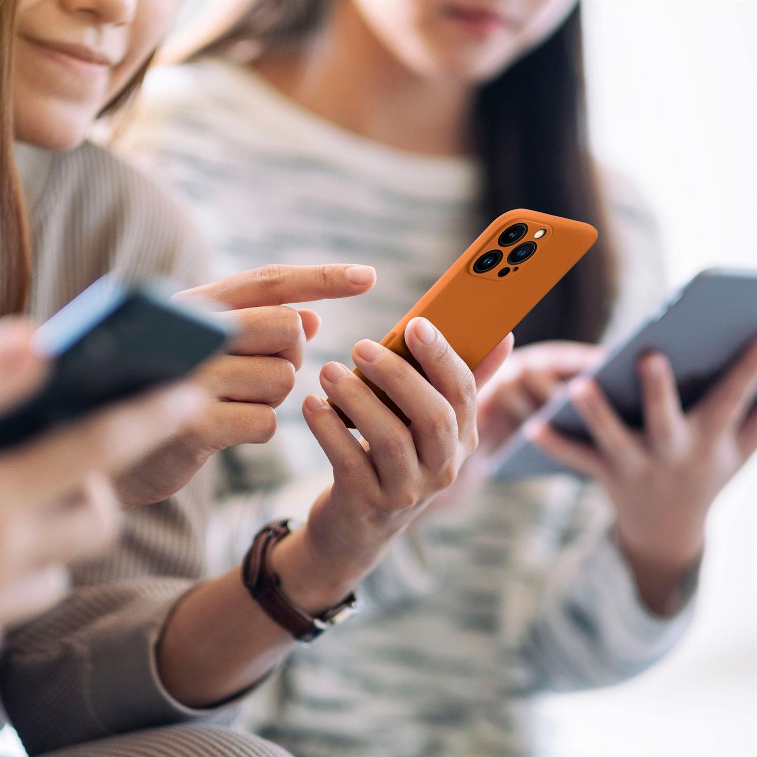 ONEFLOW Soft Case iPhone 16 Pro Max mit Kameraschutz – Weiteres Produktbild 6