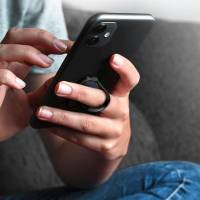 ONEFLOW Handy-Griff Ringhalter 360° drehbar mit Standfunktion – Flip Loop