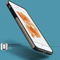 moex Chevron Case für Apple iPhone 6s – Flexible Hülle mit erhöhtem Rand für optimalen Schutz